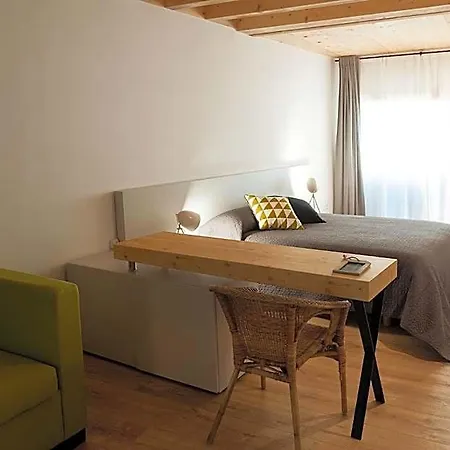 Casa Del Castell 3*